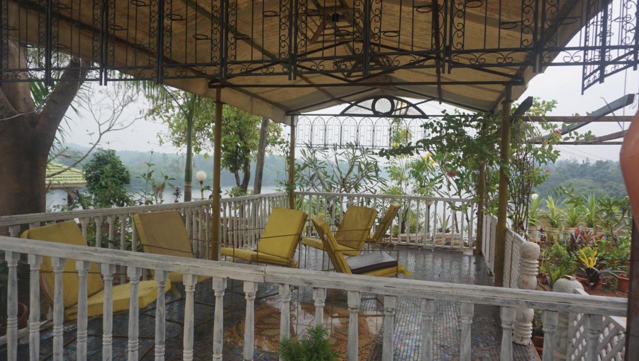 Sona Villa, The Lake Chalet Kudal  外观 照片