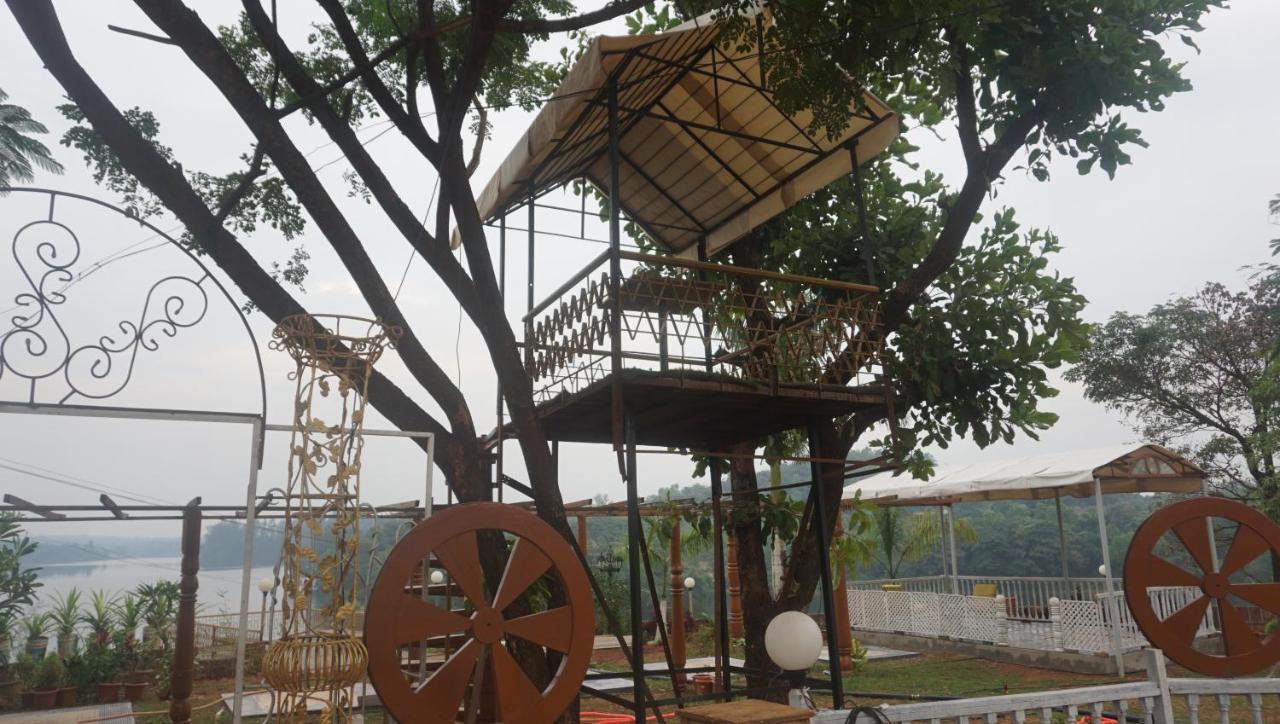 Sona Villa, The Lake Chalet Kudal  外观 照片