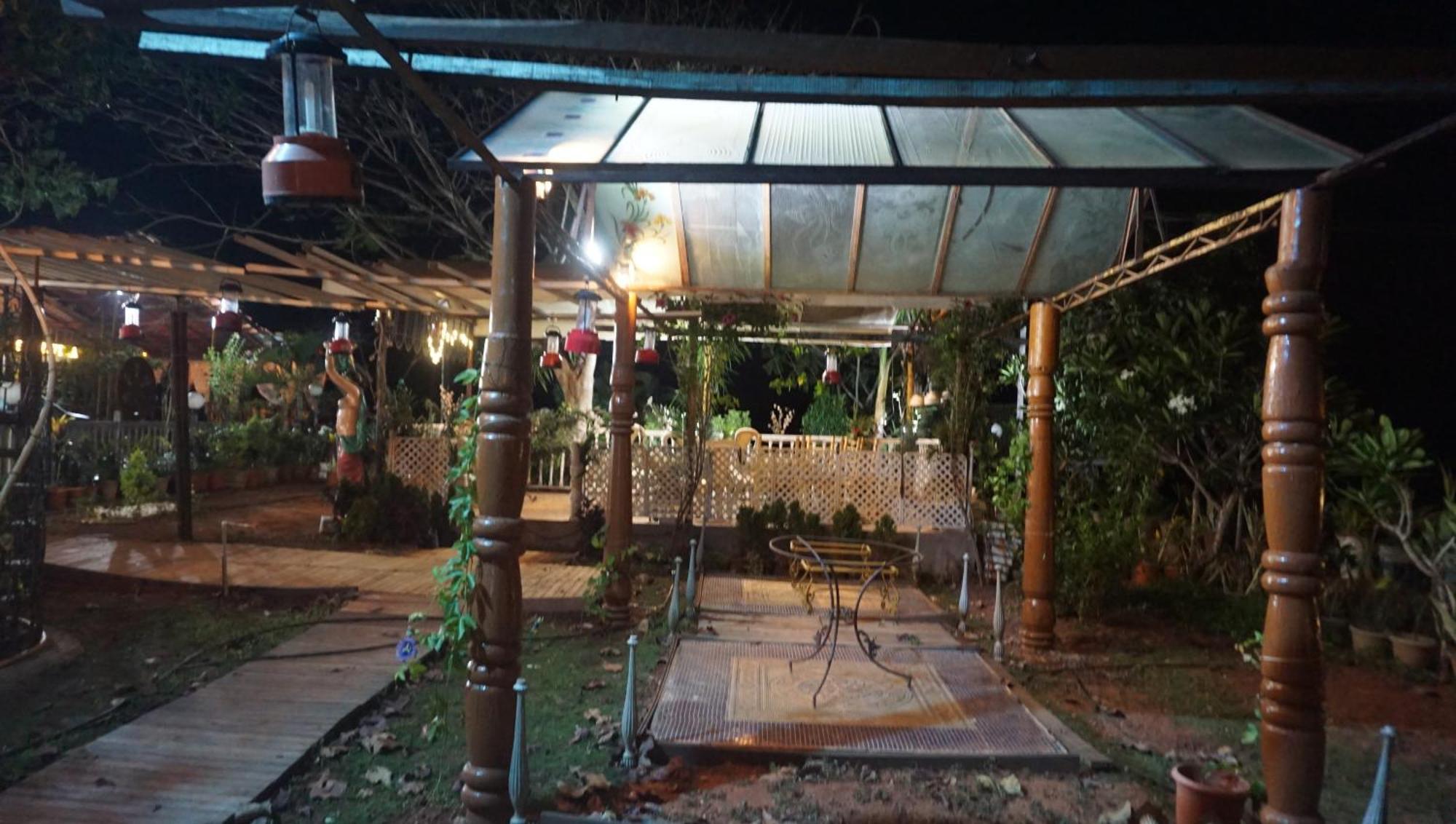Sona Villa, The Lake Chalet Kudal  外观 照片