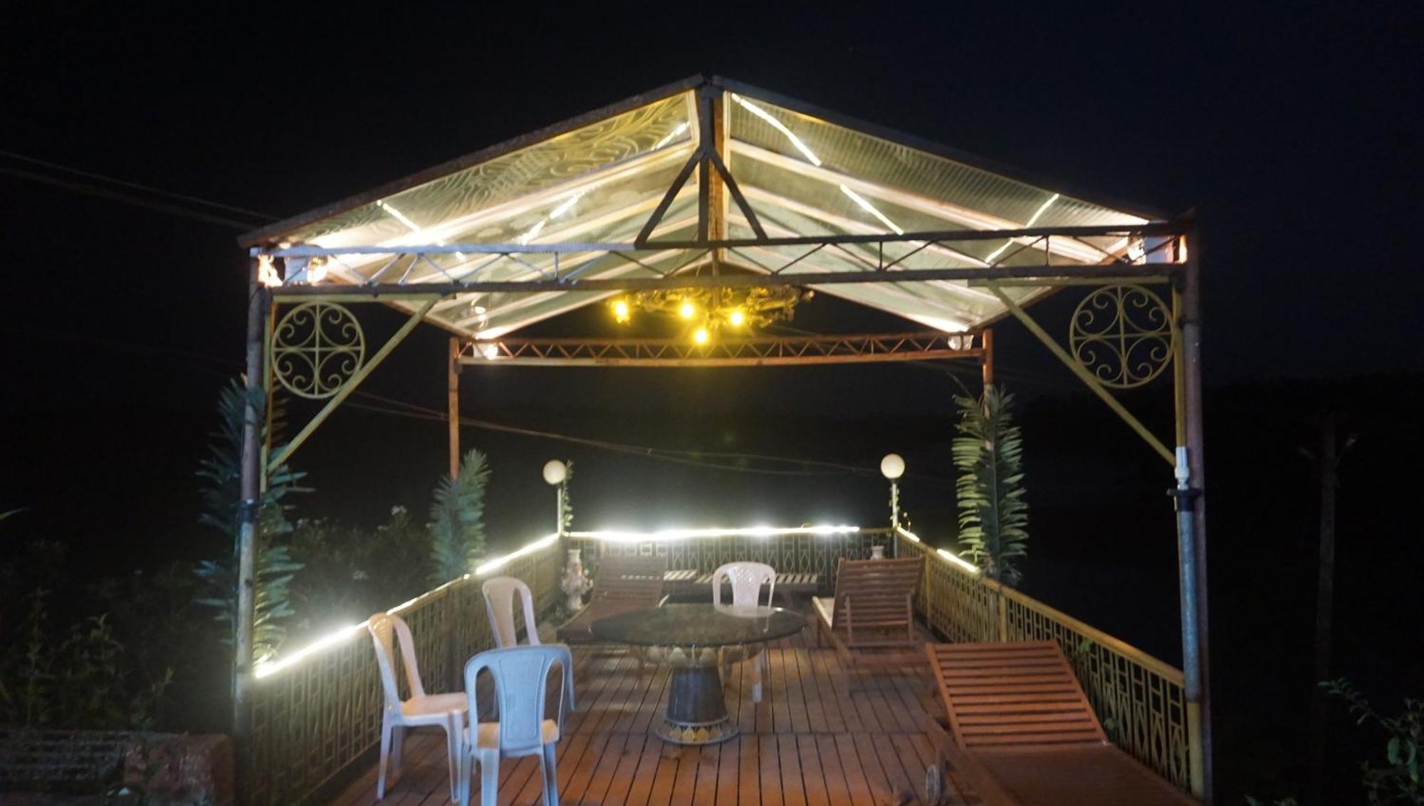 Sona Villa, The Lake Chalet Kudal  外观 照片