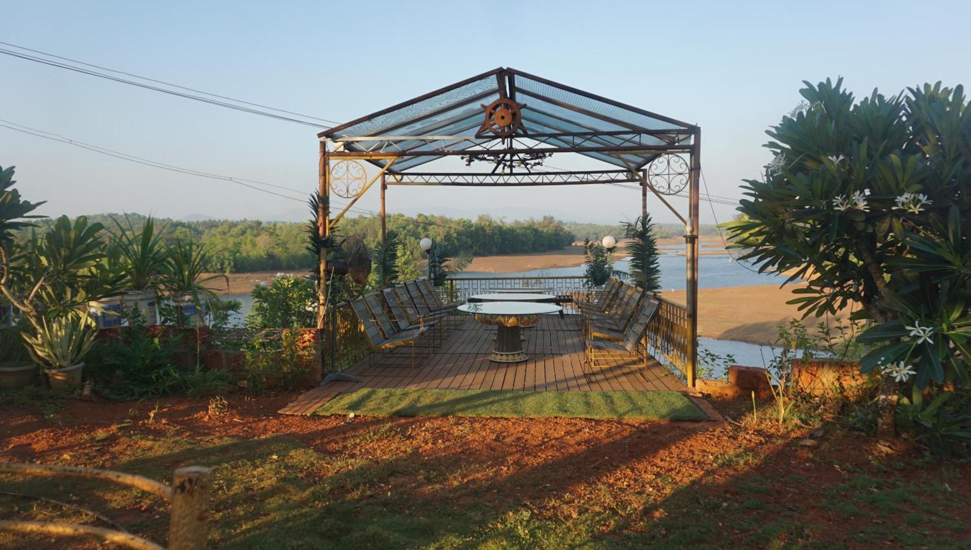 Sona Villa, The Lake Chalet Kudal  外观 照片