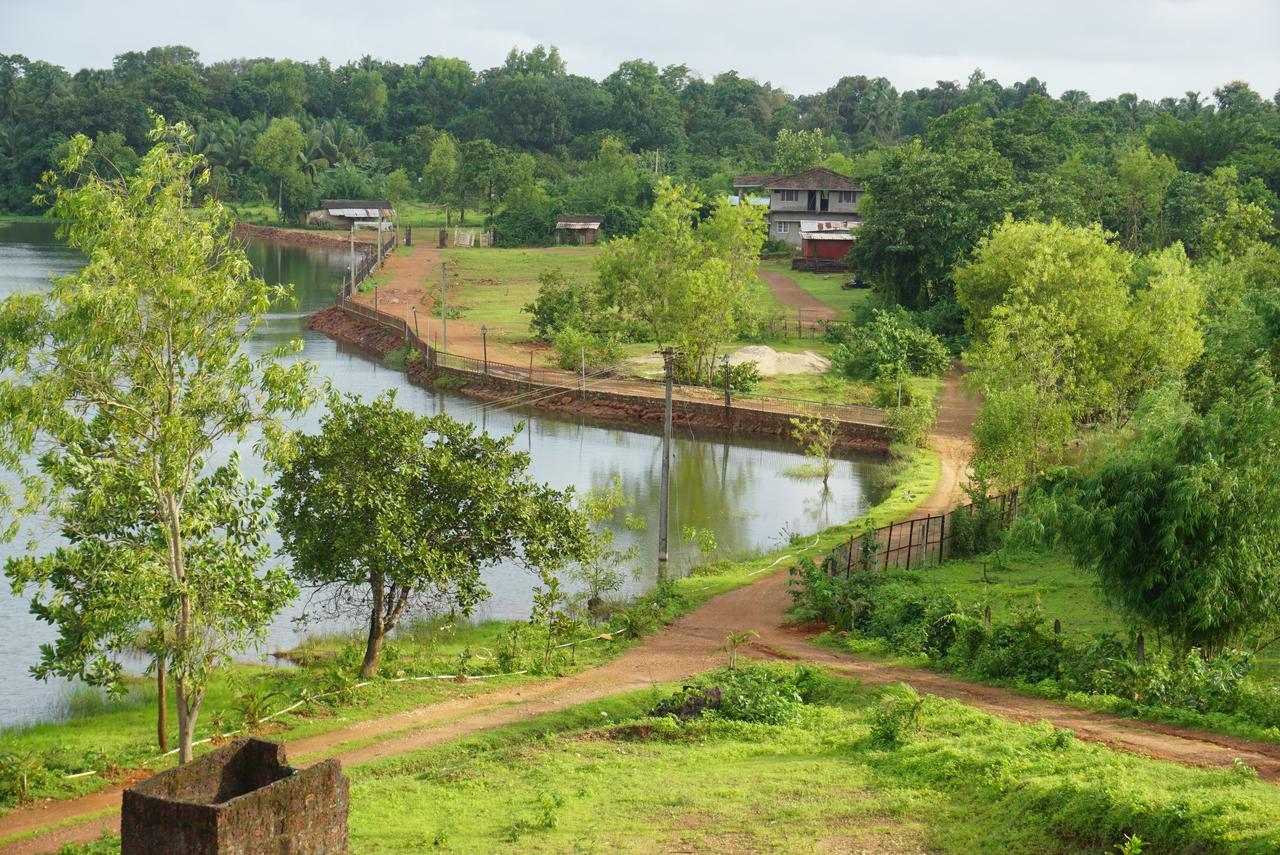 Sona Villa, The Lake Chalet Kudal  外观 照片